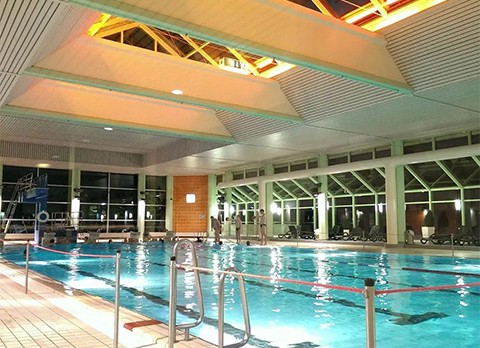 健身房業(yè)主應(yīng)如何以低成本打造舒服泳池？